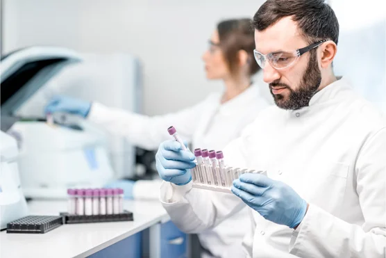 Technicien / Technicienne de laboratoires d'analyses médicales | Fiche
