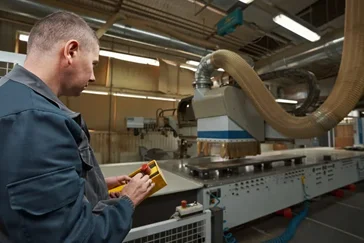 Conducteur / Conductrice de machines à bois